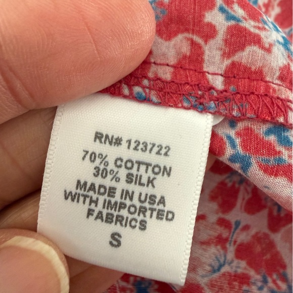 XiRENA Red Floral Blouse - Picture 6 of 9